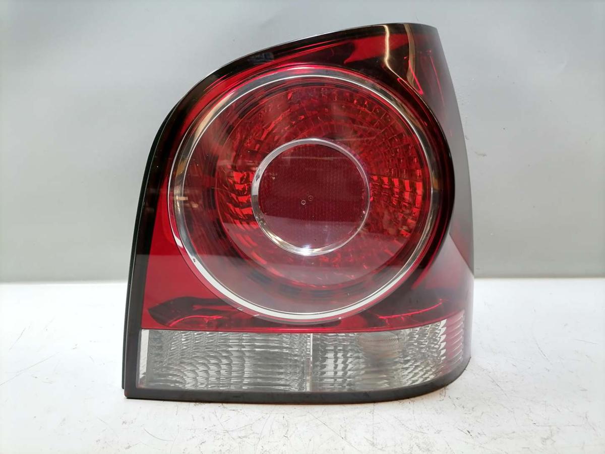 VW Polo 9N3 original Rücklicht Rückleuchte Schlussleuchte rechts BJ06